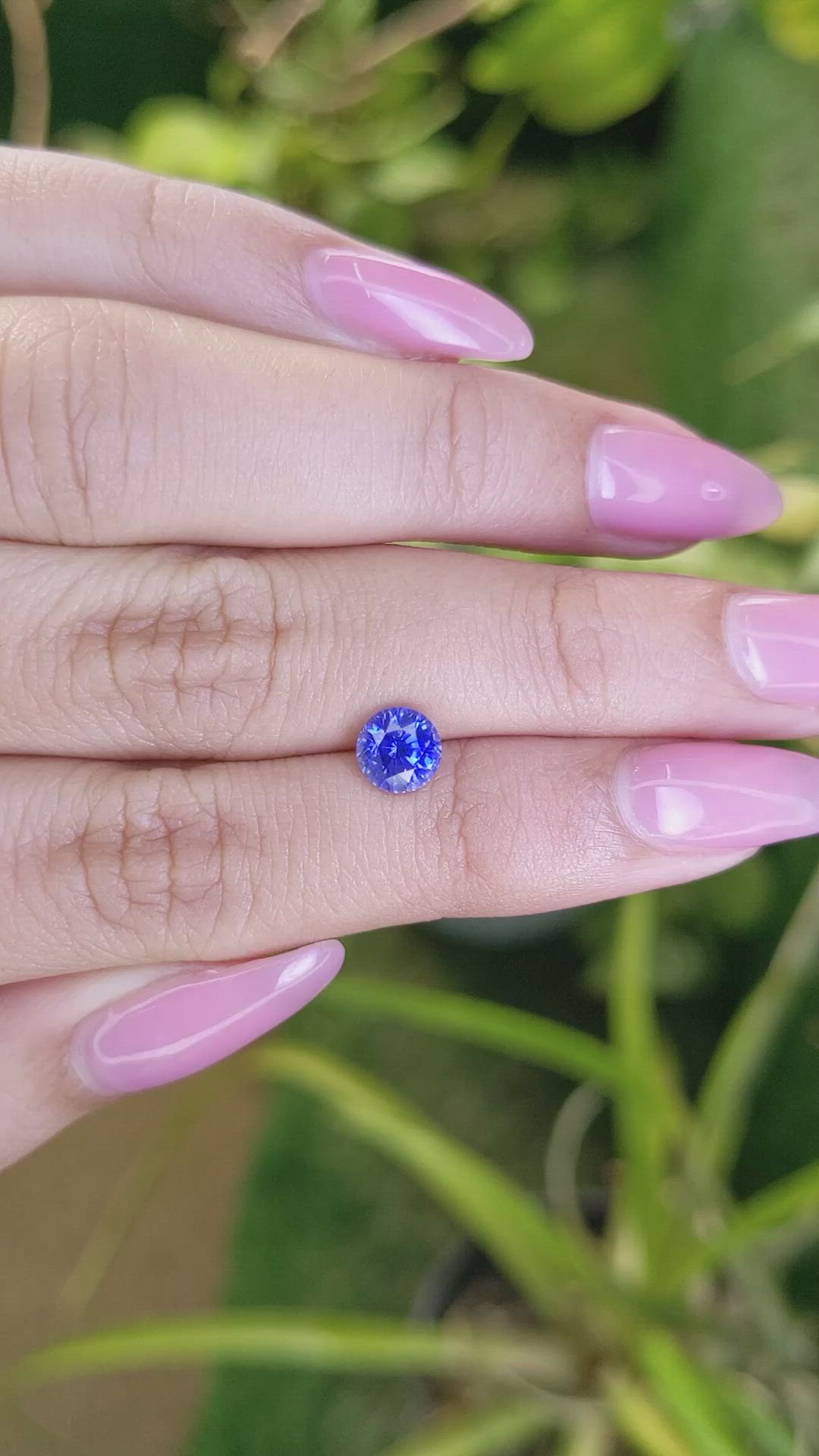 1.39 Ct. Blue Sapphire from Ceylon (Sri Lanka) Size Video