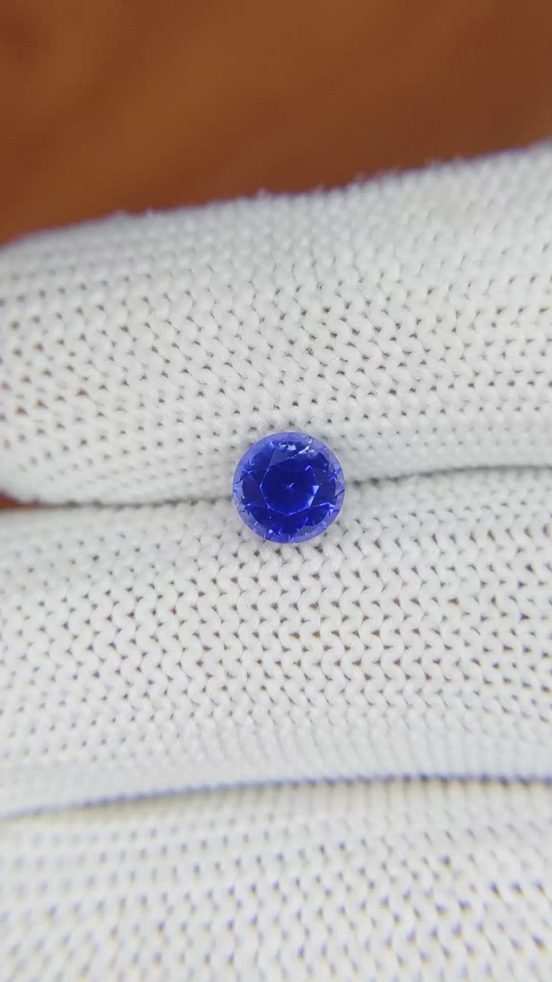 1.39 Ct. Blue Sapphire from Ceylon (Sri Lanka) Size Video