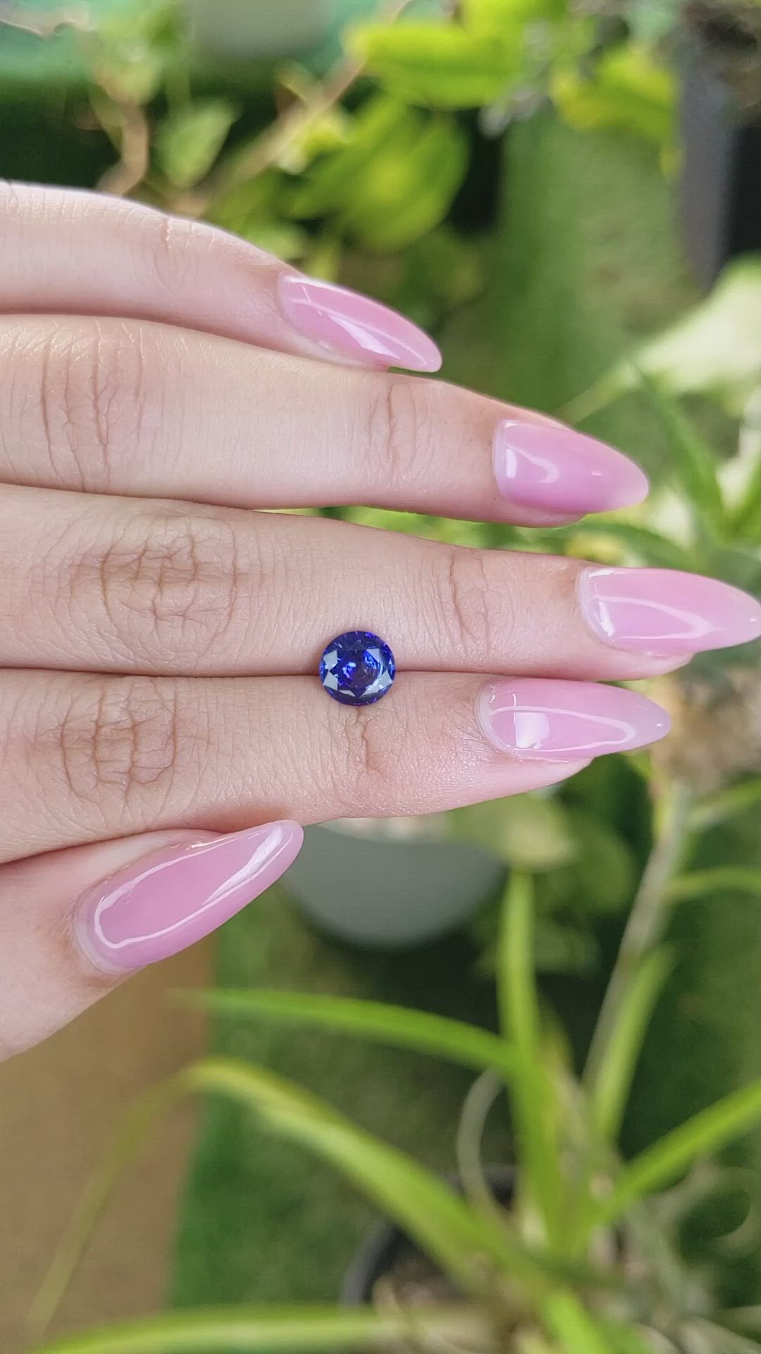 1.27 Ct. Blue Sapphire from Ceylon (Sri Lanka) Size Video