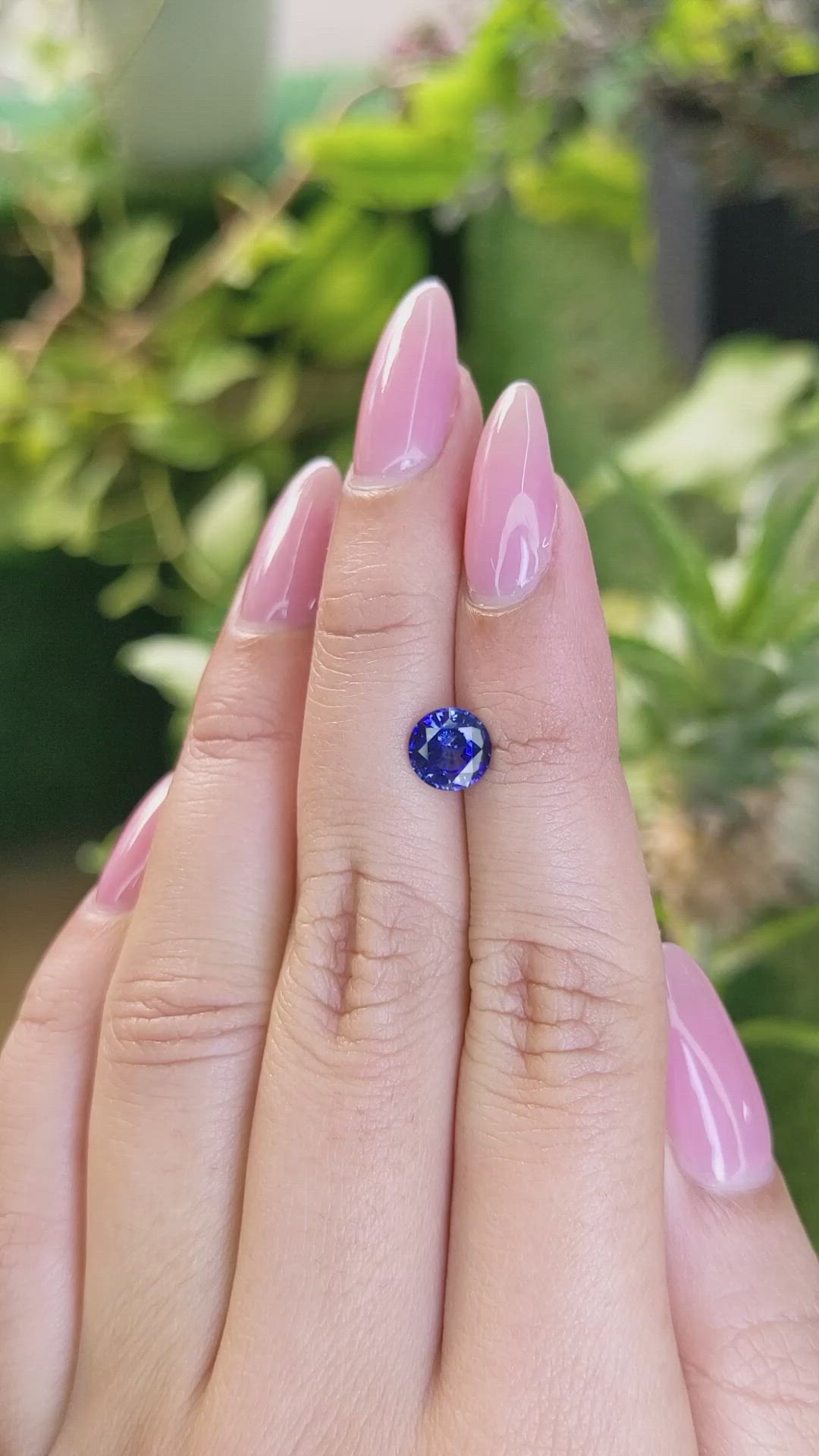 1.27 Ct. Blue Sapphire from Ceylon (Sri Lanka) Size Video