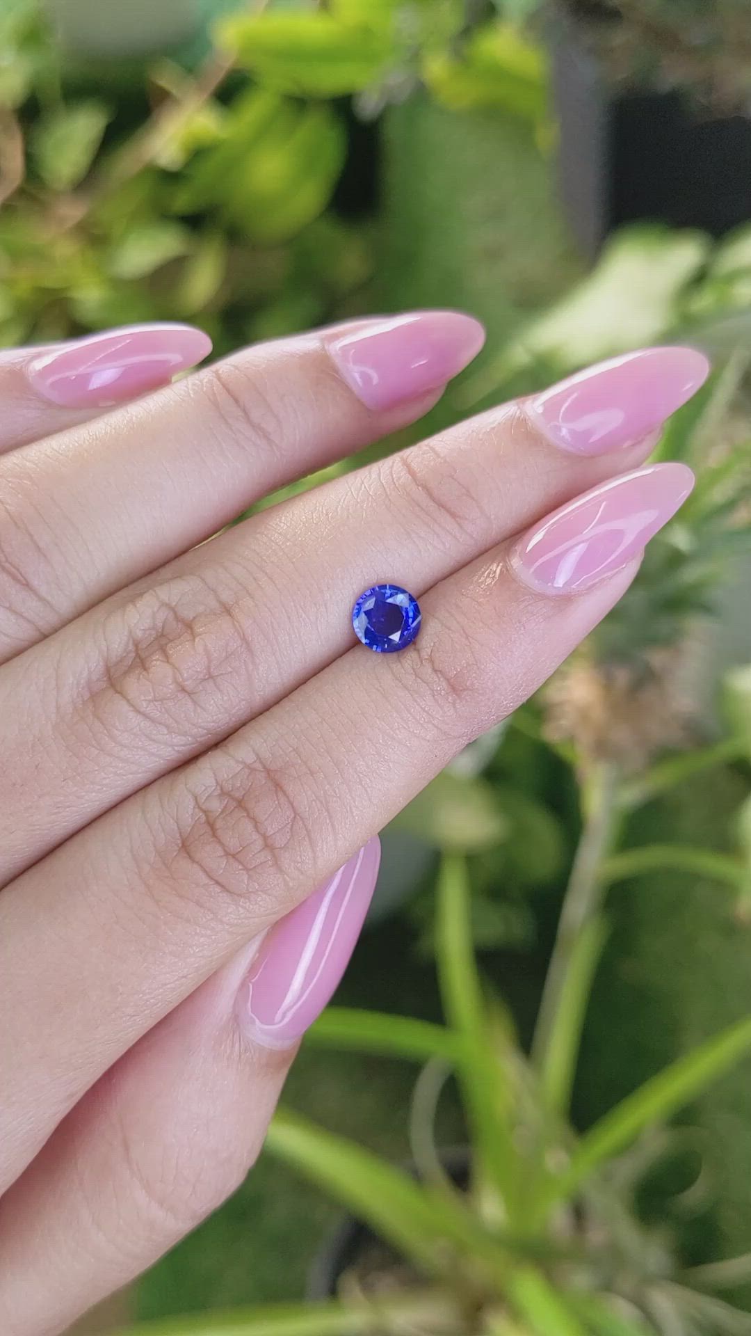0.88 Ct. Blue Sapphire from Ceylon (Sri Lanka) Size Video