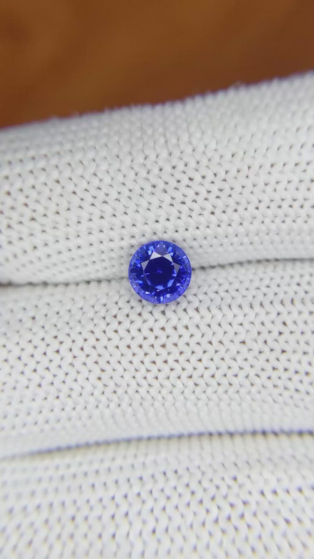 1.17 Ct. Blue Sapphire from Ceylon (Sri Lanka) Size Video