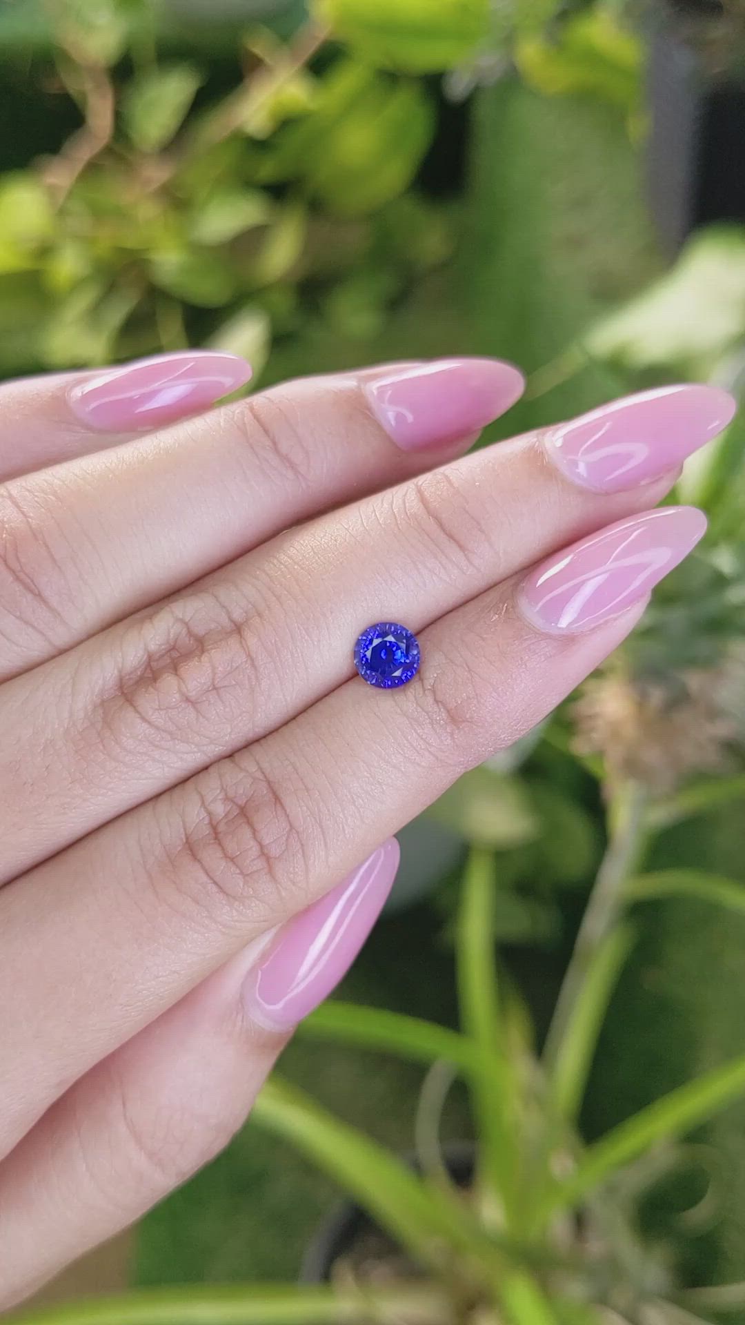 1.17 Ct. Blue Sapphire from Ceylon (Sri Lanka) Size Video