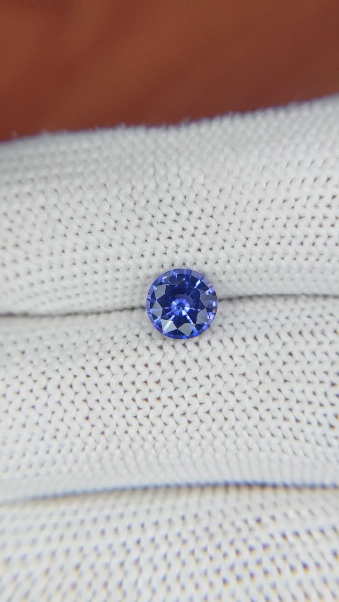 1.05 Ct. Blue Sapphire from Ceylon (Sri Lanka) Size Video