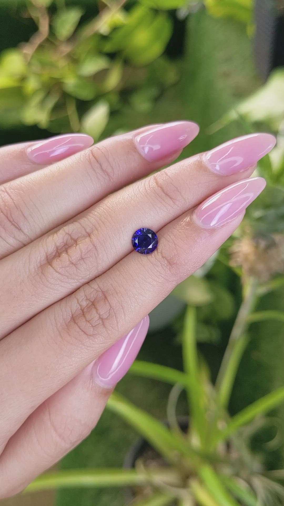 1.09 Ct. Blue Sapphire from Ceylon (Sri Lanka) Size Video