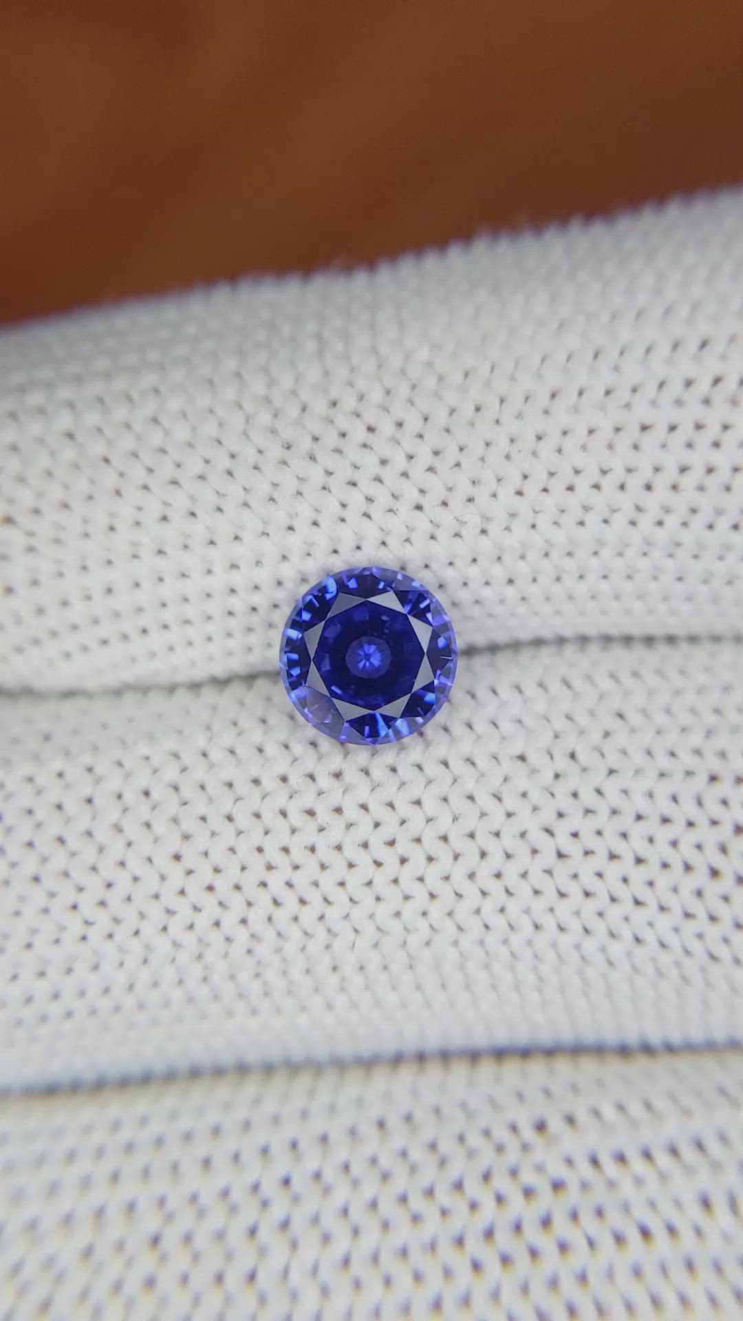 1.76 Ct. Blue Sapphire from Ceylon (Sri Lanka) Size Video