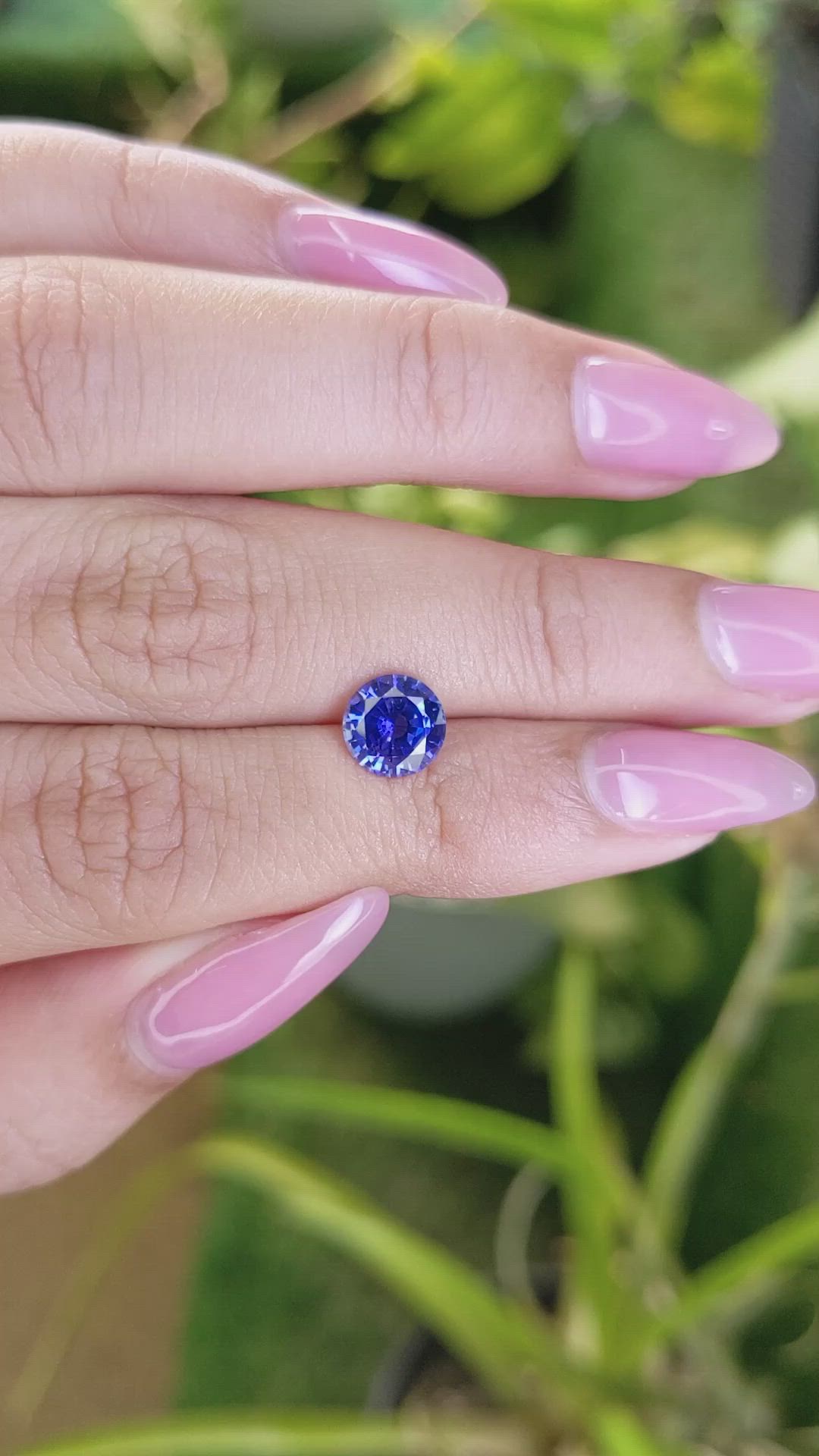 1.76 Ct. Blue Sapphire from Ceylon (Sri Lanka) Size Video