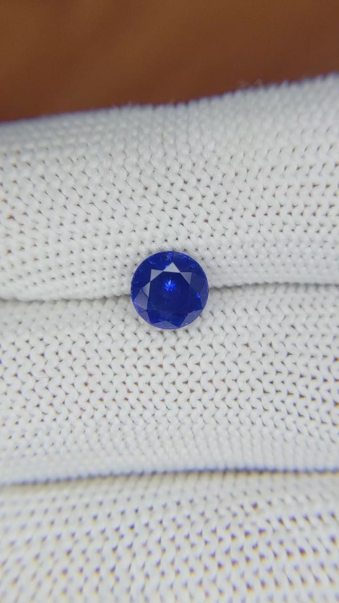 1.45 Ct. Blue Sapphire from Ceylon (Sri Lanka) Size Video