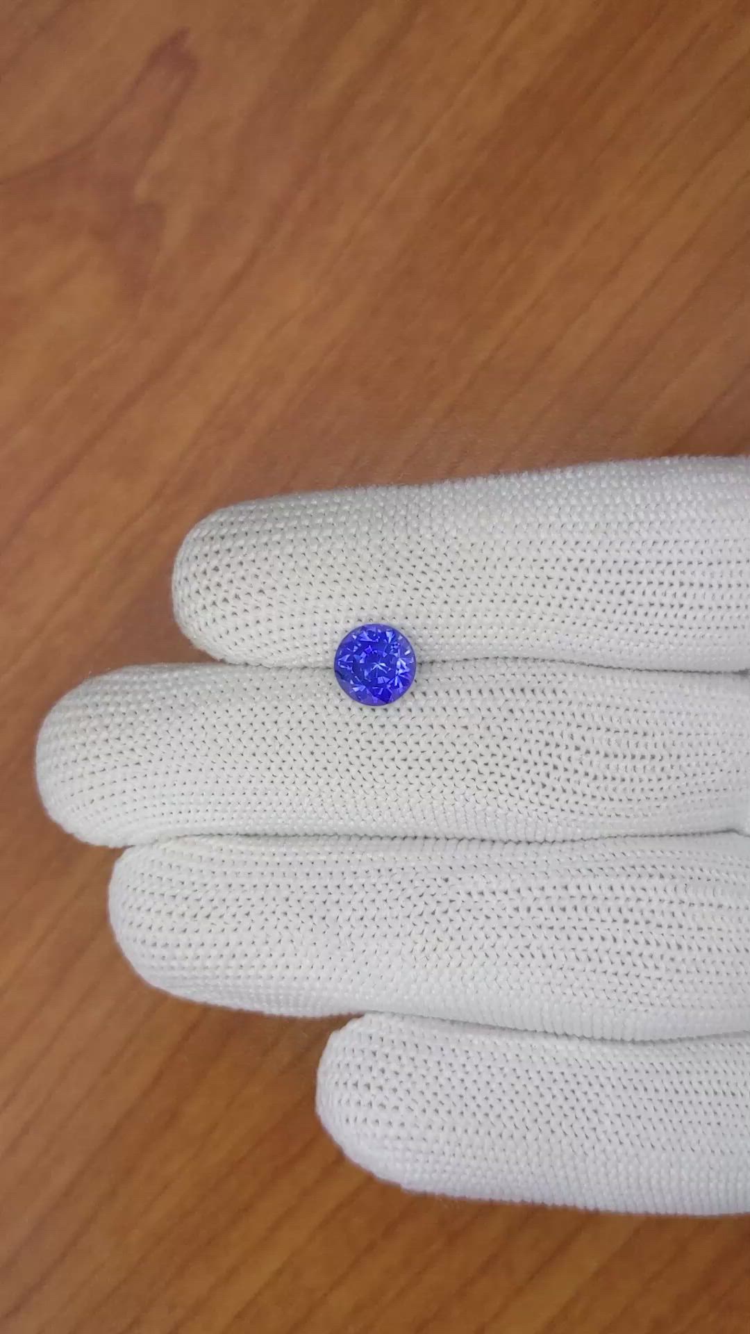 2.29 Ct. Blue Sapphire from Ceylon (Sri Lanka) Size Video