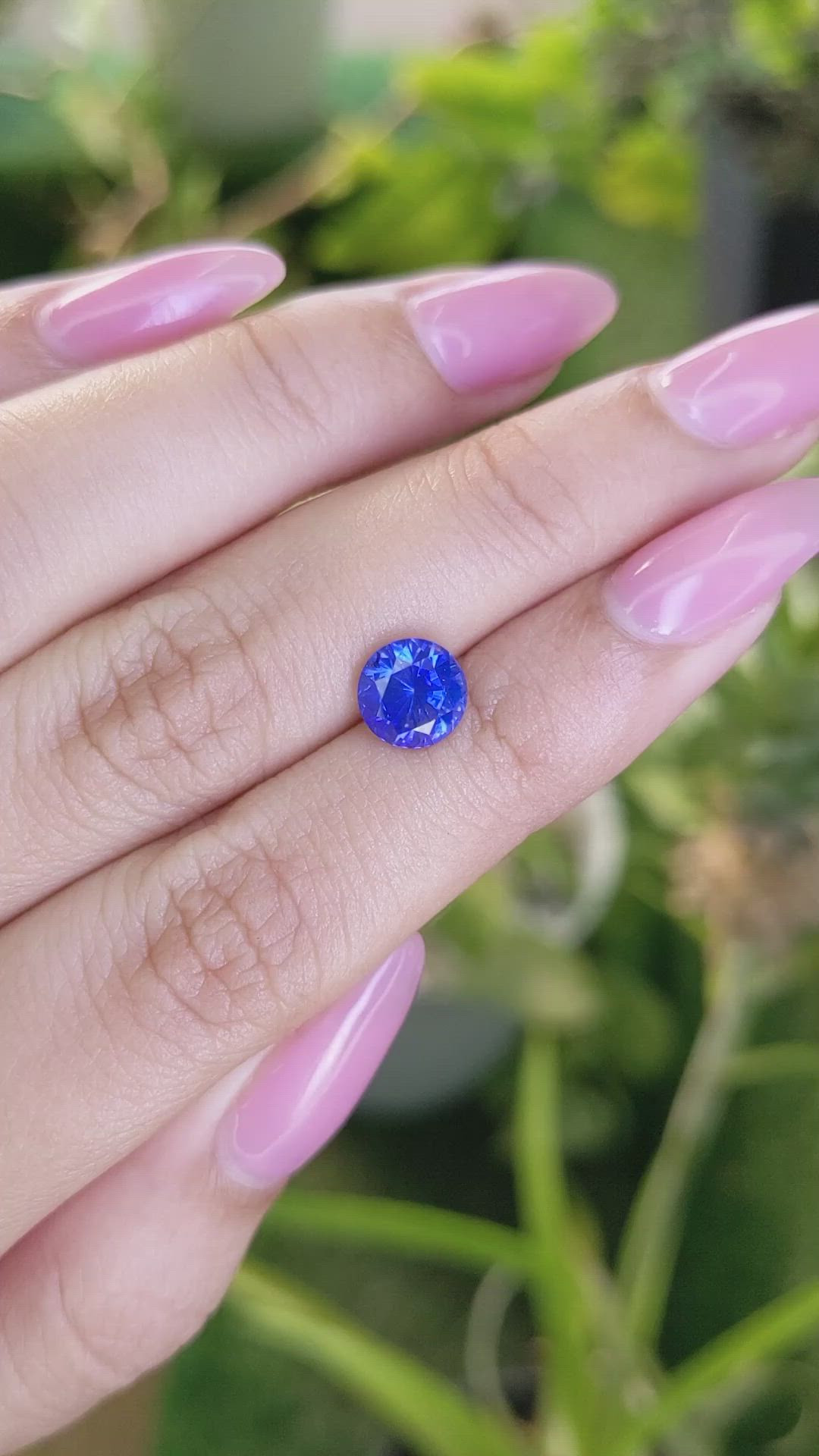 2.29 Ct. Blue Sapphire from Ceylon (Sri Lanka) Size Video
