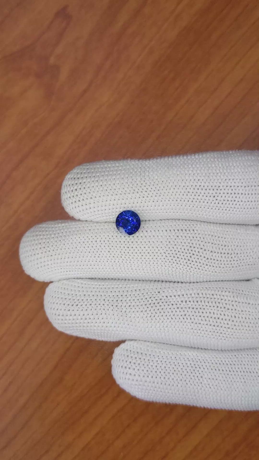 1.40 Ct. Blue Sapphire from Ceylon (Sri Lanka) Size Video