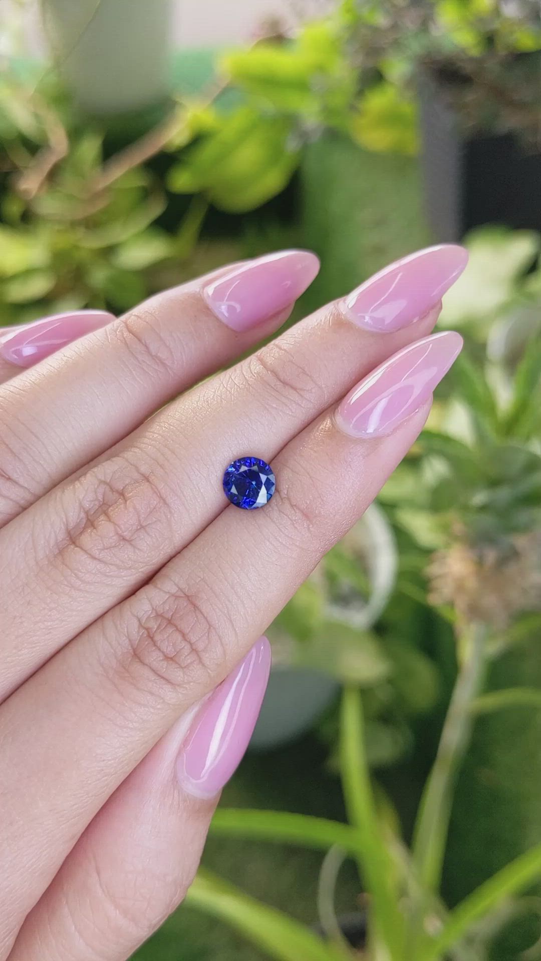 1.40 Ct. Blue Sapphire from Ceylon (Sri Lanka) Size Video