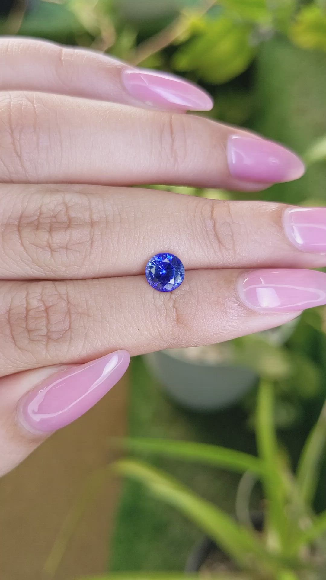 1.41 Ct. Blue Sapphire from Ceylon (Sri Lanka) Size Video