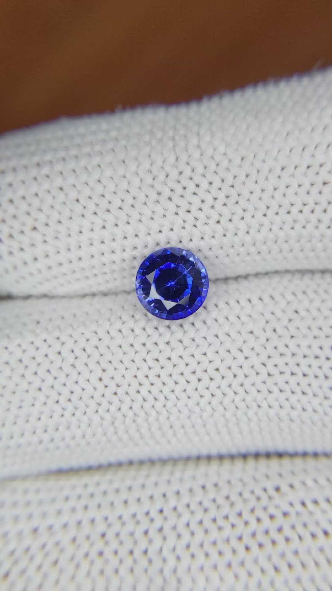 1.41 Ct. Blue Sapphire from Ceylon (Sri Lanka) Size Video