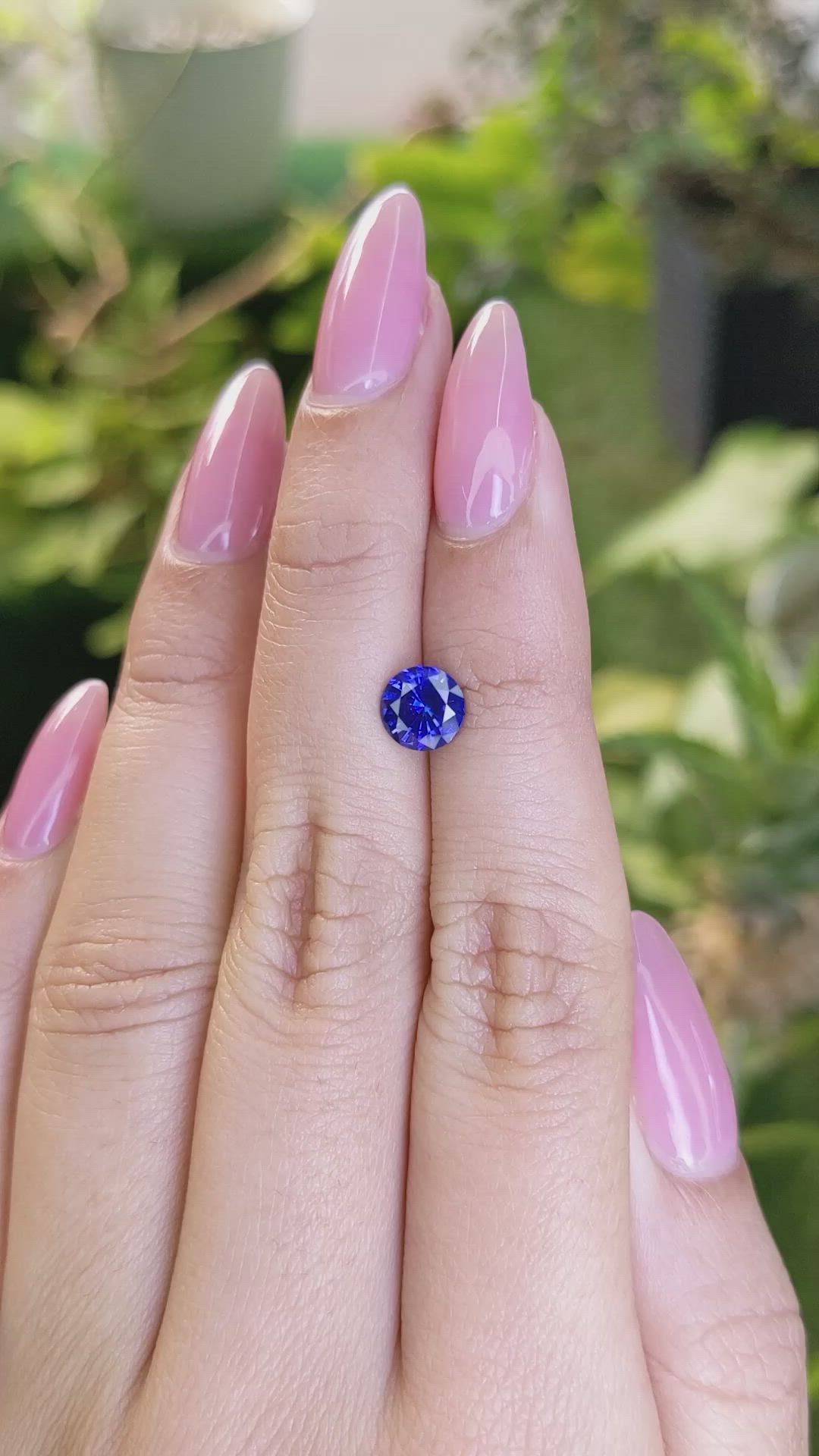 1.23 Ct. Blue Sapphire from Ceylon (Sri Lanka) Size Video