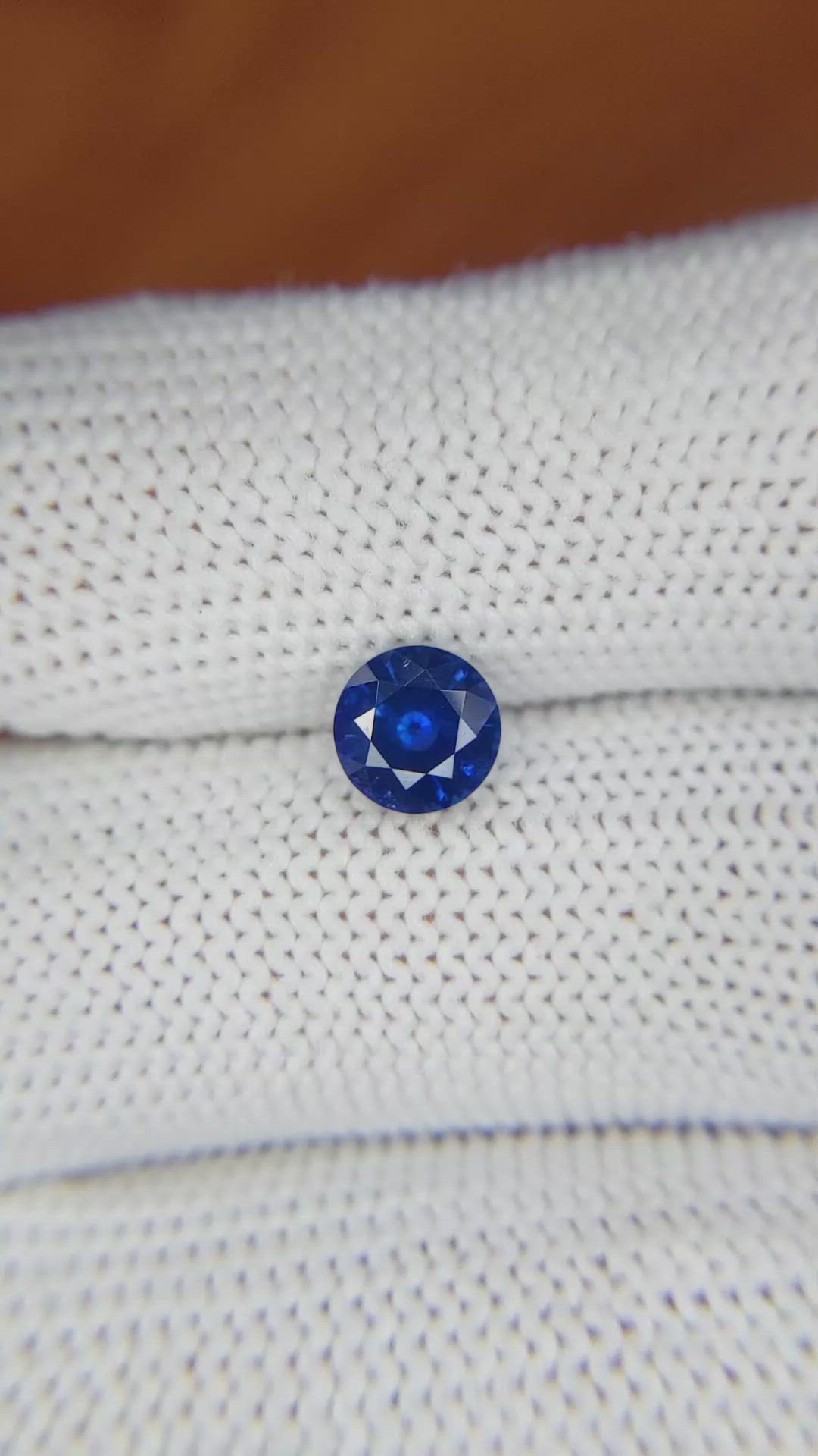 1.16 Ct. Blue Sapphire from Ceylon (Sri Lanka) Size Video