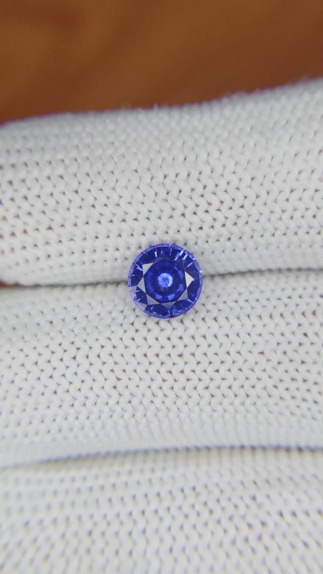 1.37 Ct. Blue Sapphire from Ceylon (Sri Lanka) Size Video