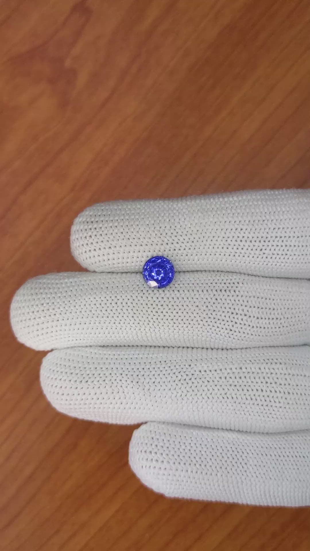 1.37 Ct. Blue Sapphire from Ceylon (Sri Lanka) Size Video