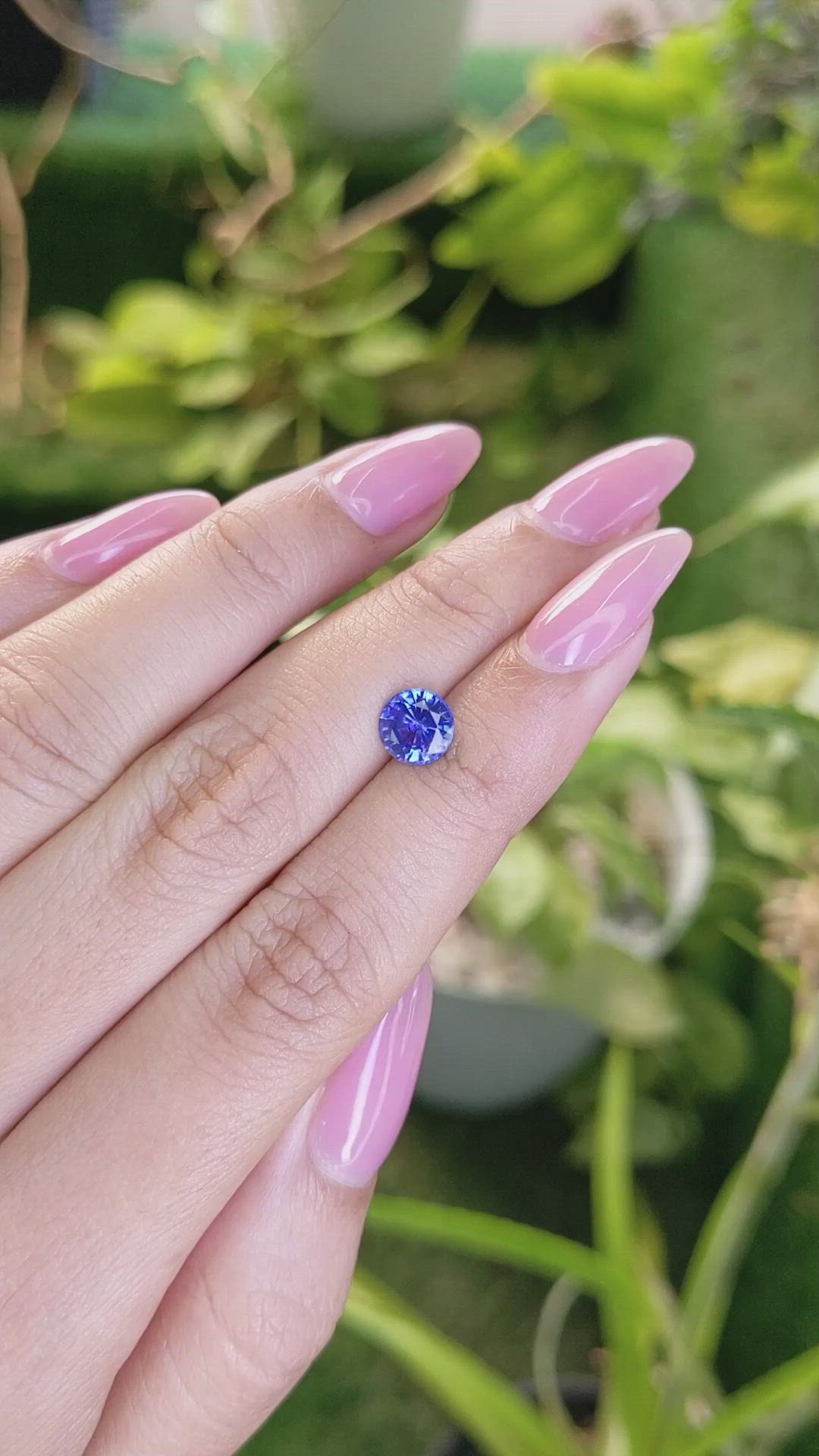 1.37 Ct. Blue Sapphire from Ceylon (Sri Lanka) Size Video