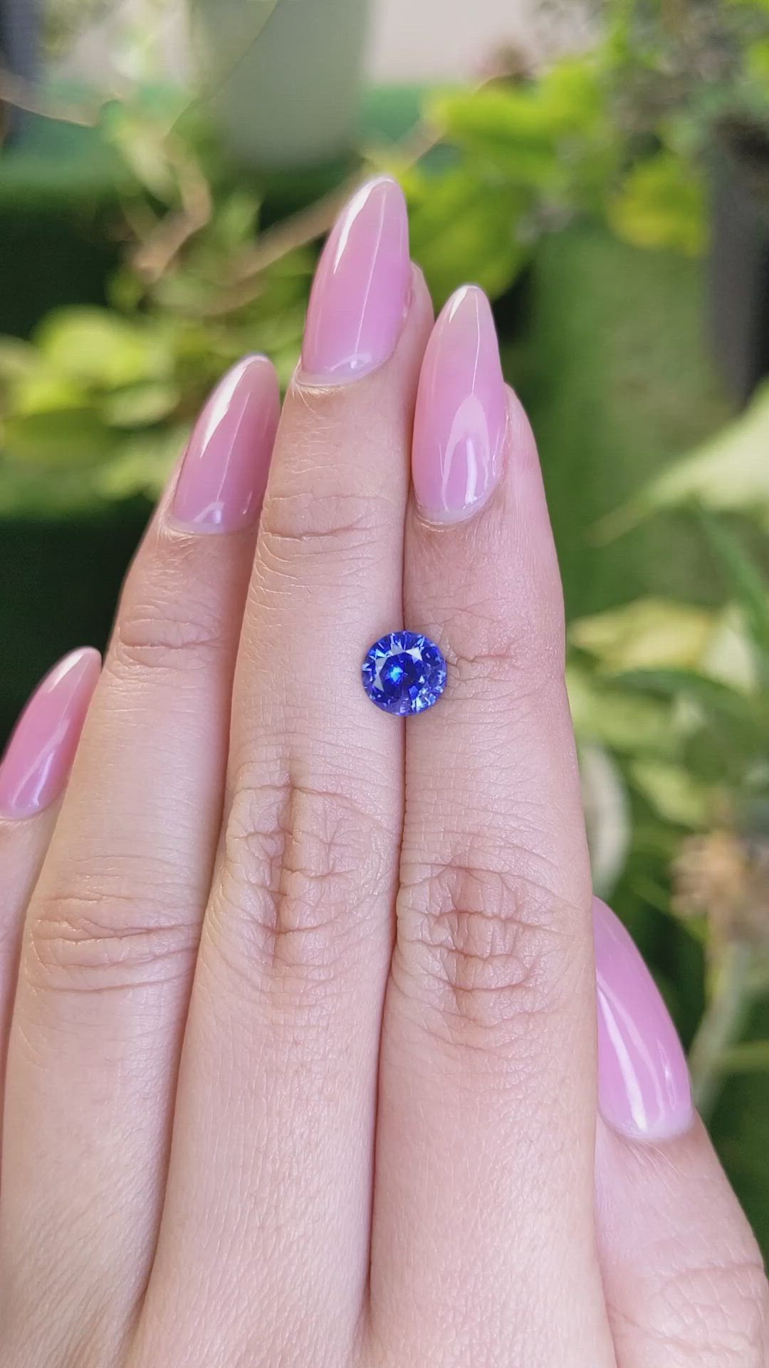 1.37 Ct. Blue Sapphire from Ceylon (Sri Lanka) Size Video