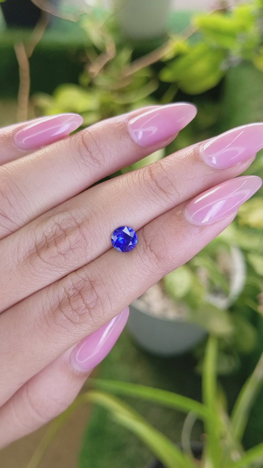0.92 Ct. Blue Sapphire from Ceylon (Sri Lanka) Size Video