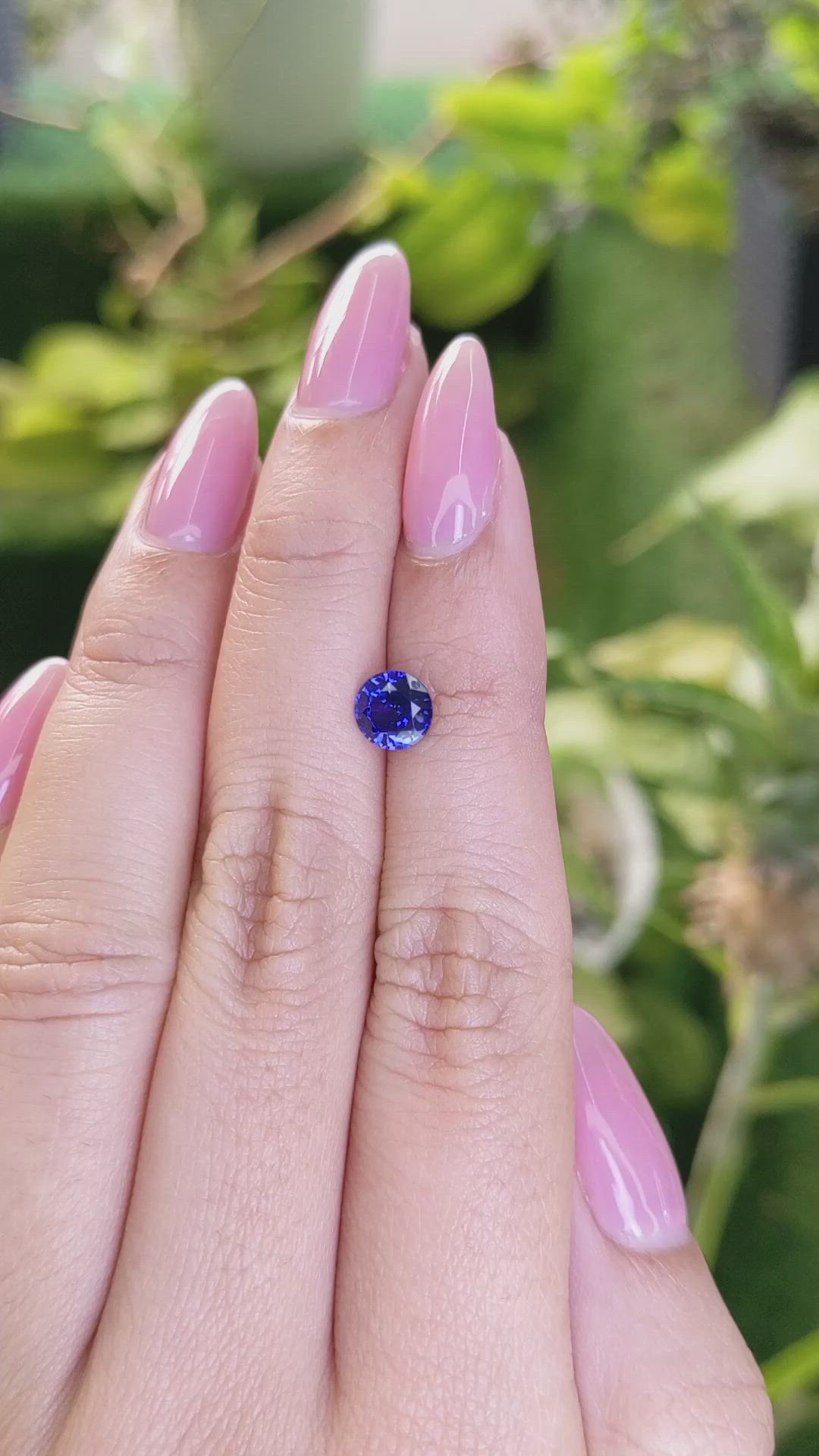 1.03 Ct. Blue Sapphire from Ceylon (Sri Lanka) Size Video