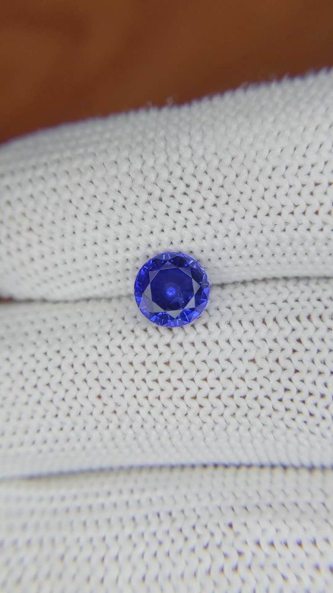 1.51 Ct. Blue Sapphire from Ceylon (Sri Lanka) Size Video