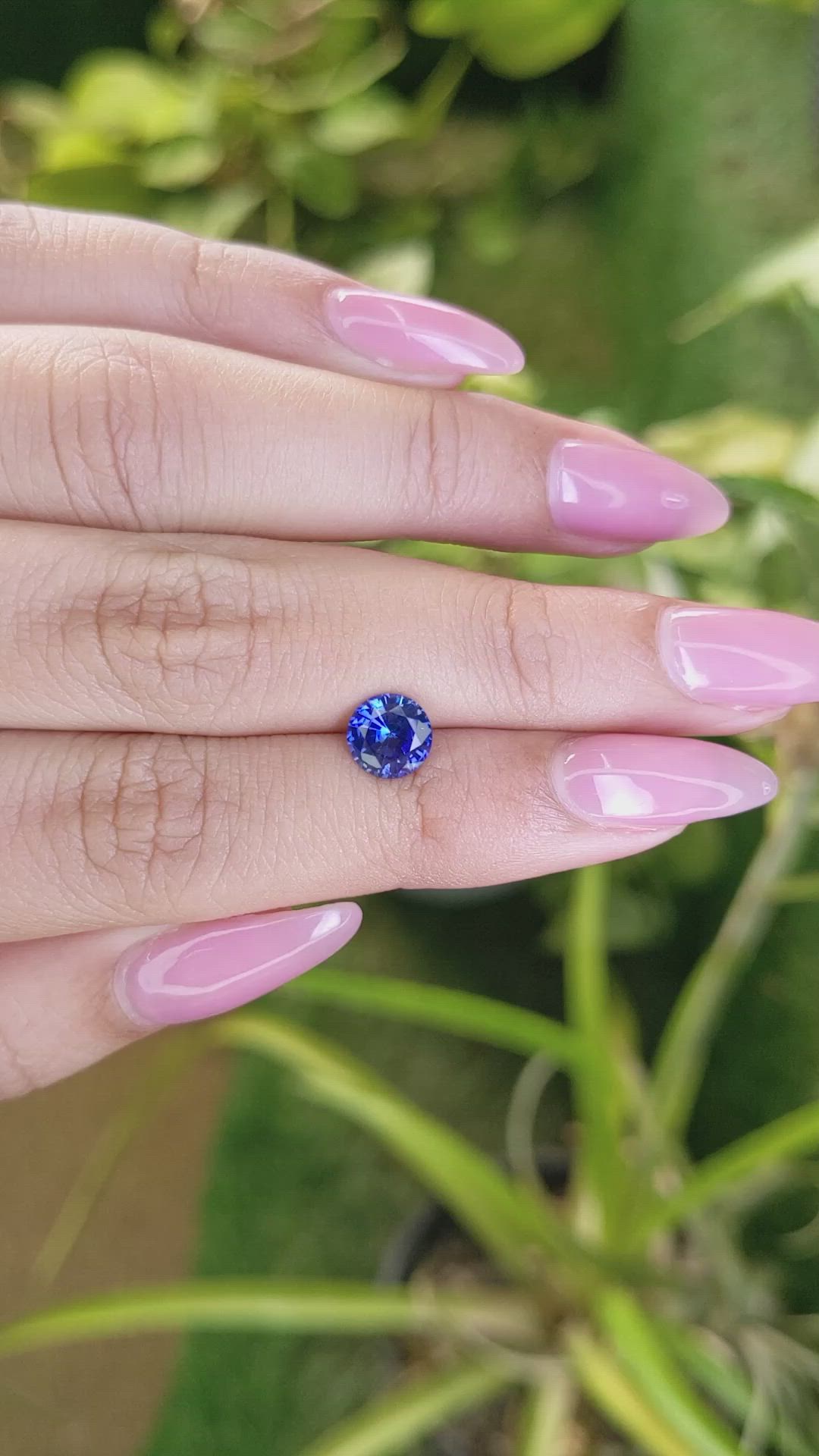 1.35 Ct. Blue Sapphire from Ceylon (Sri Lanka) Size Video