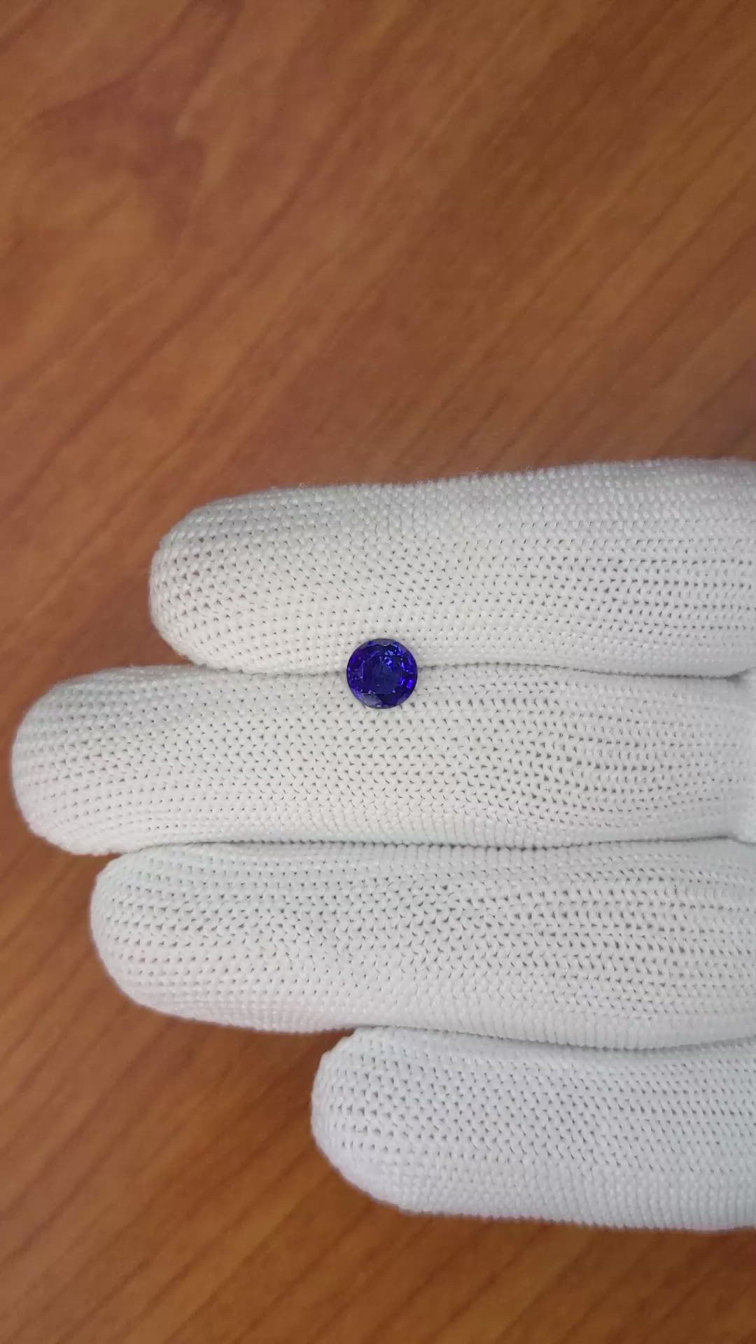 0.92 Ct. Blue Sapphire from Ceylon (Sri Lanka) Size Video