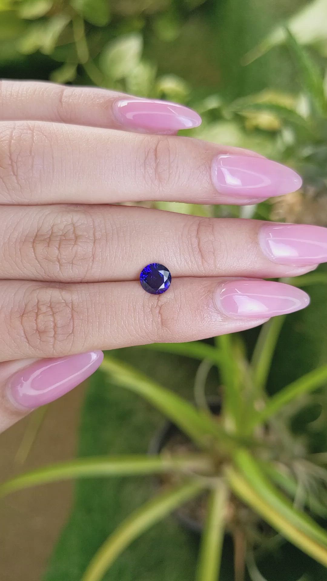 0.92 Ct. Blue Sapphire from Ceylon (Sri Lanka) Size Video