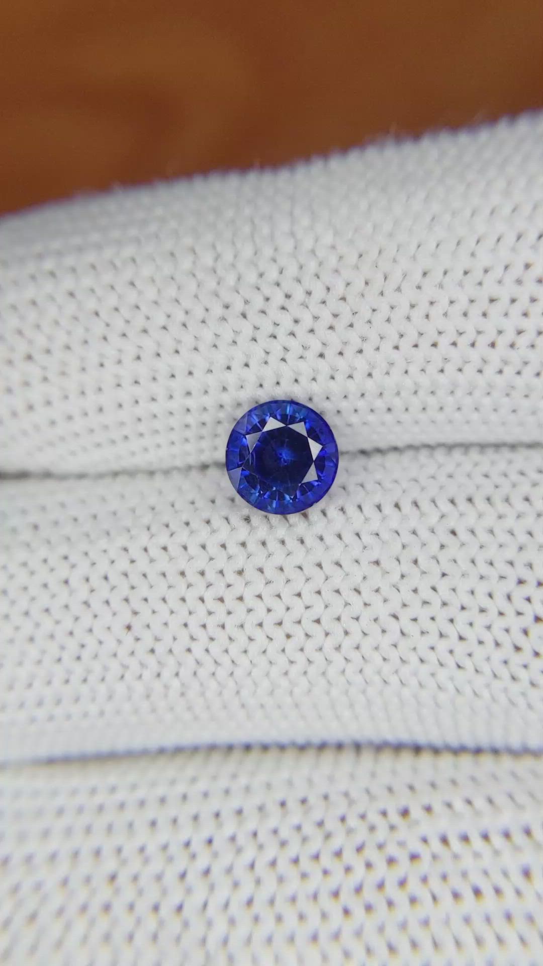 1.30 Ct. Blue Sapphire from Ceylon (Sri Lanka) Size Video