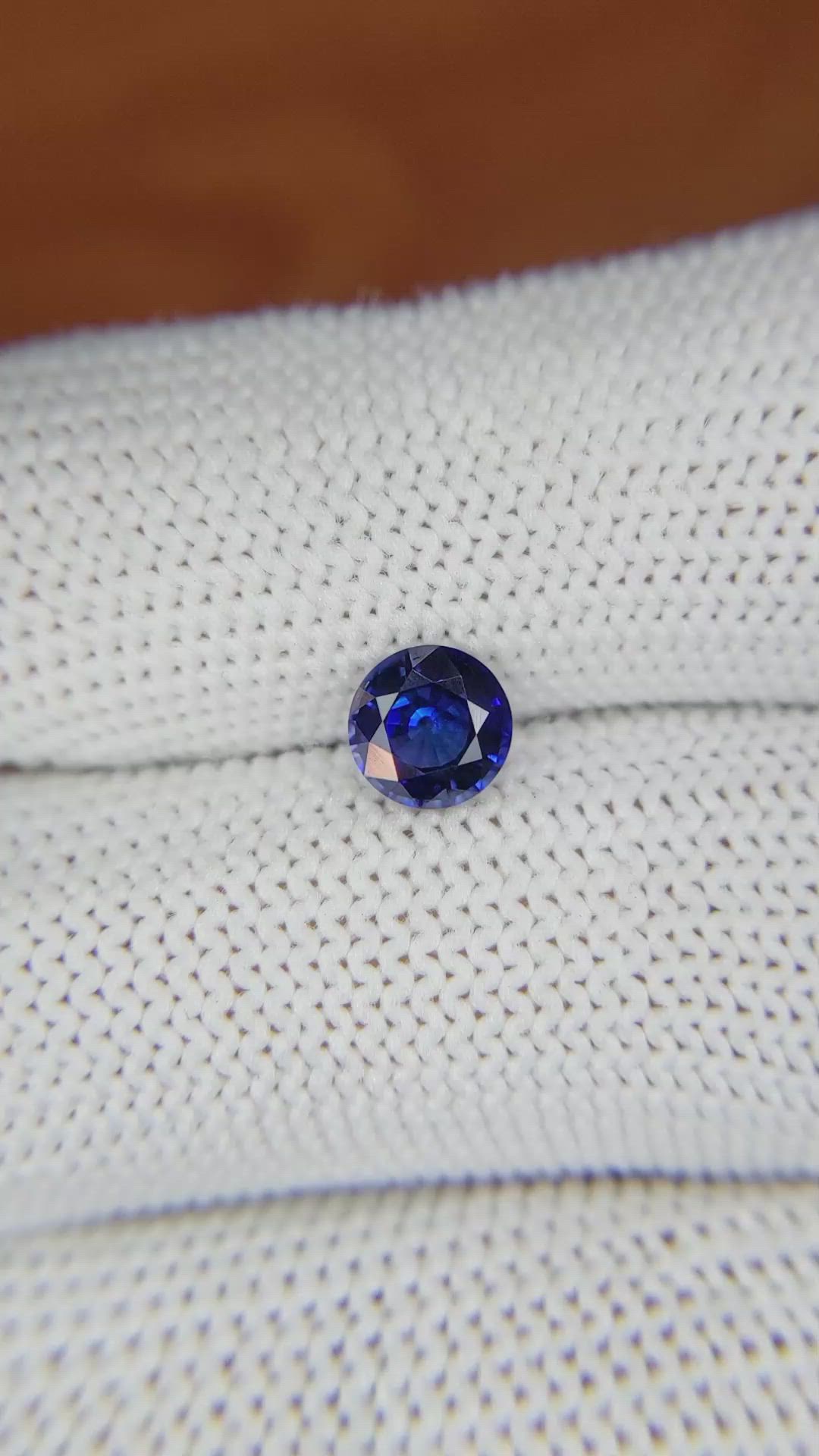 0.89 Ct. Blue Sapphire from Ceylon (Sri Lanka) Size Video