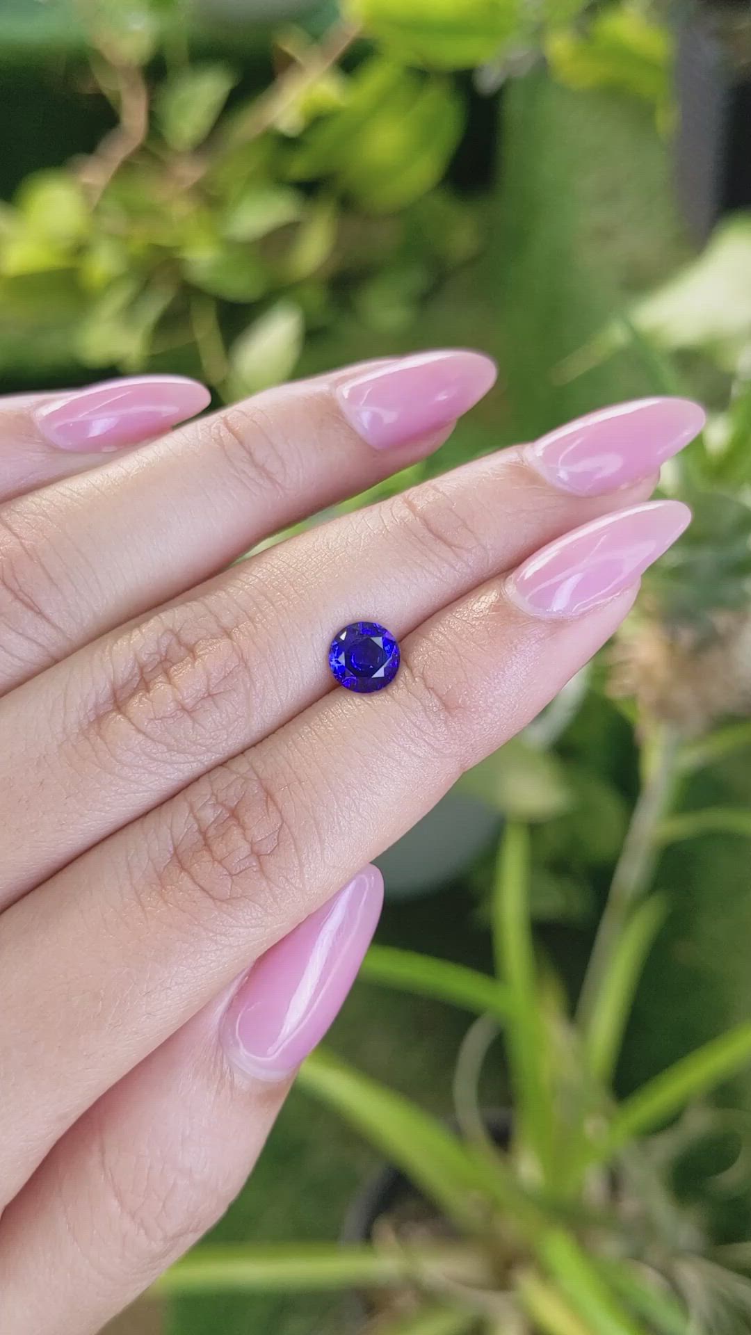 1.21 Ct. Blue Sapphire from Ceylon (Sri Lanka) Size Video