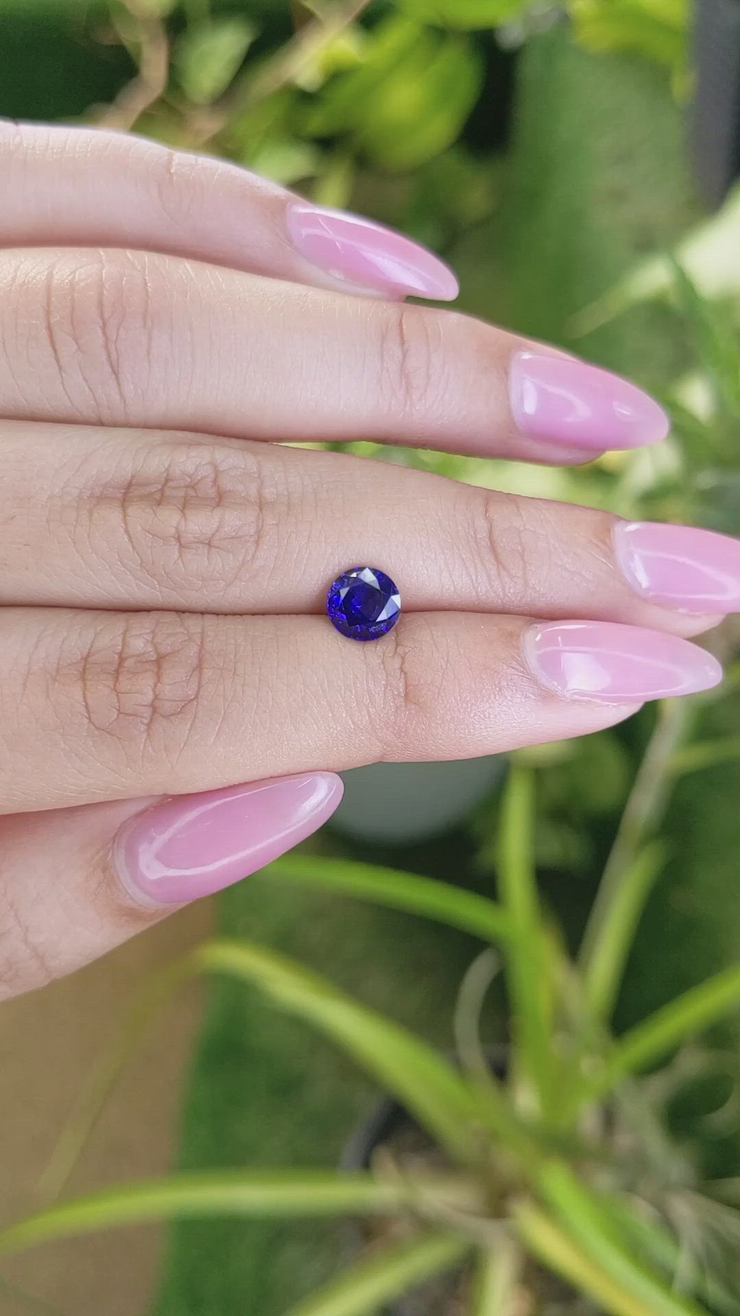 1.21 Ct. Blue Sapphire from Ceylon (Sri Lanka) Size Video