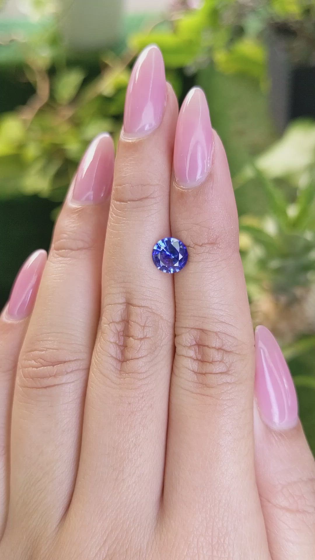 1.38 Ct. Blue Sapphire from Ceylon (Sri Lanka) Size Video