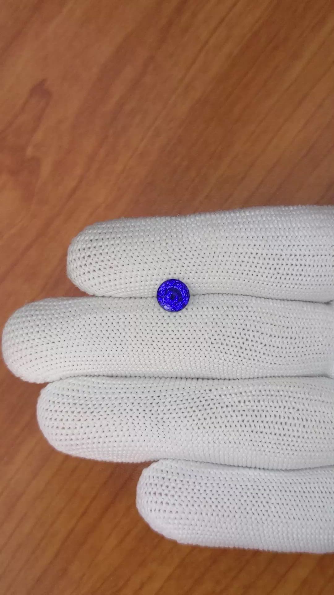 1.13 Ct. Blue Sapphire from Ceylon (Sri Lanka) Size Video