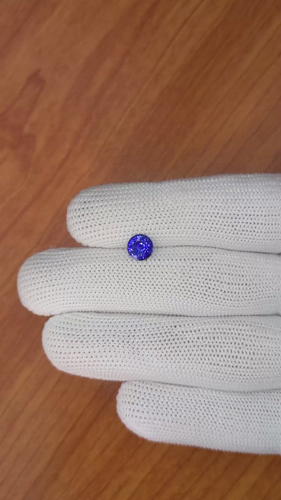 1.17 Ct. Blue Sapphire from Ceylon (Sri Lanka) Size Video