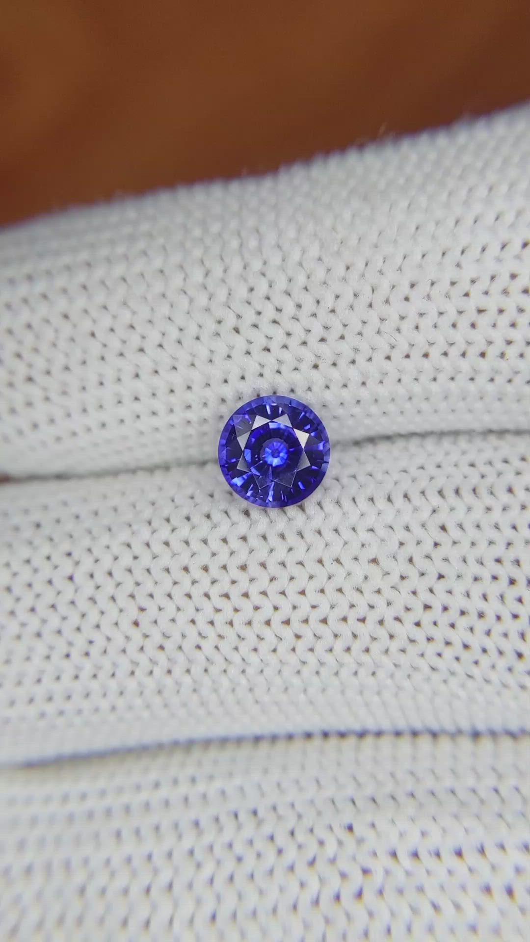1.17 Ct. Blue Sapphire from Ceylon (Sri Lanka) Size Video