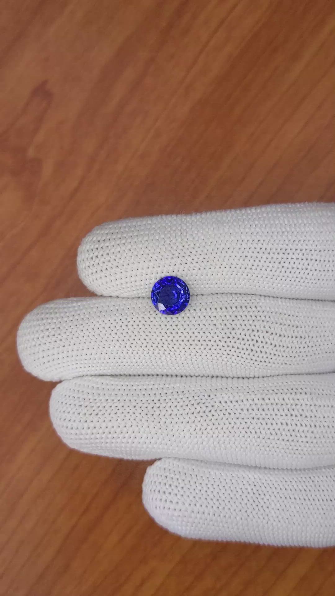 1.77 Ct. Blue Sapphire from Ceylon (Sri Lanka) Size Video