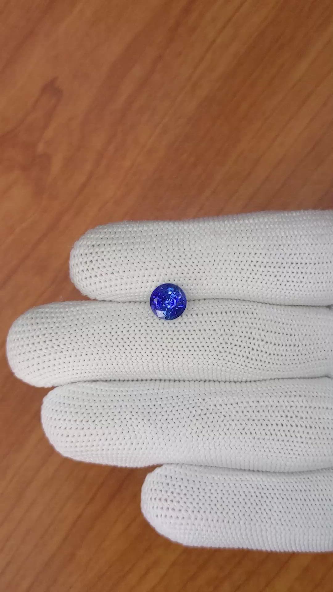 1.88 Ct. Blue Sapphire from Ceylon (Sri Lanka) Size Video