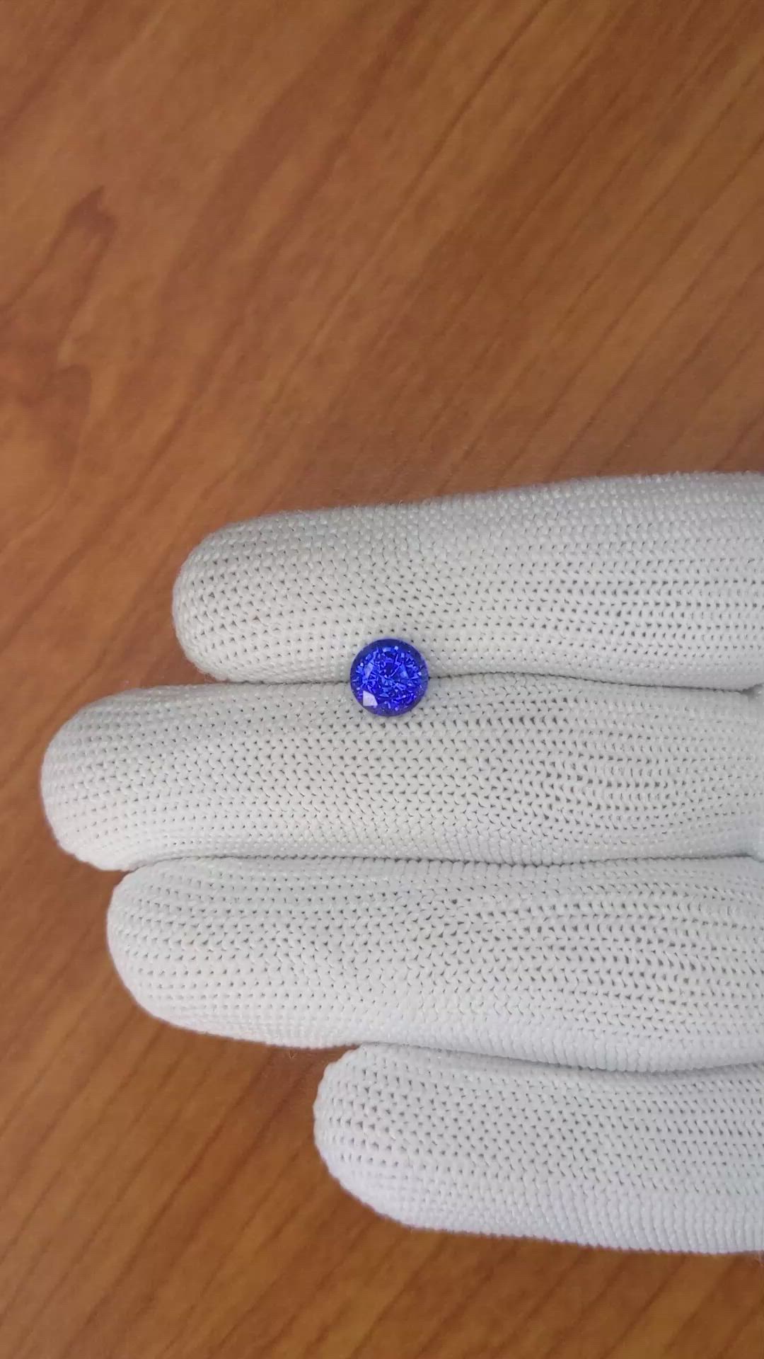 1.91 Ct. Blue Sapphire from Ceylon (Sri Lanka) Size Video