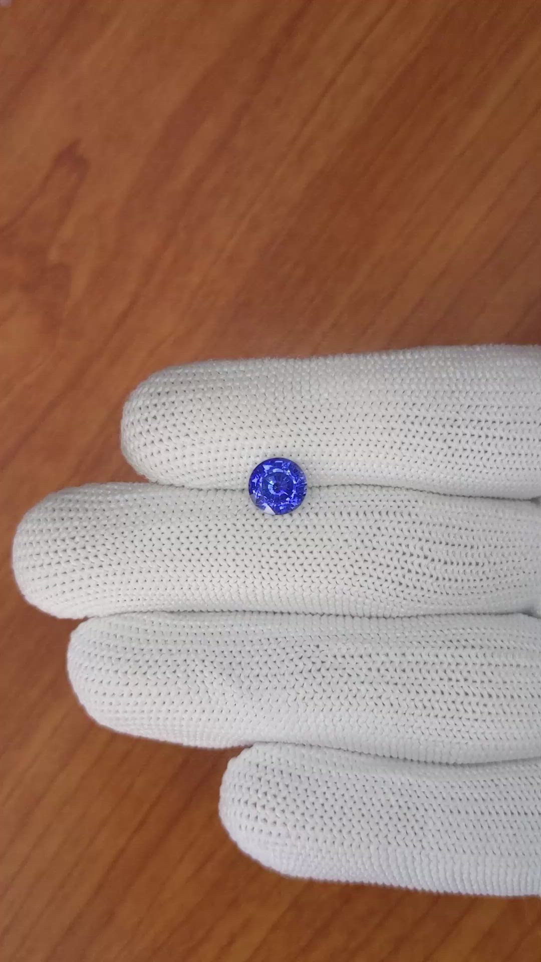 1.63 Ct. Blue Sapphire from Ceylon (Sri Lanka) Size Video