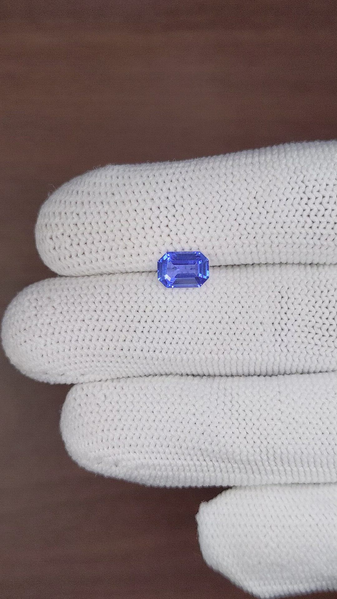 1.50 Ct. Blue Sapphire from Ceylon (Sri Lanka) Size Video