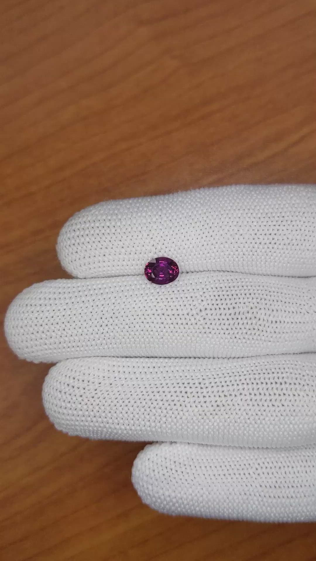 1.16 Ct. Pinkish Purple Sapphire from Ceylon (Sri Lanka) Size Video