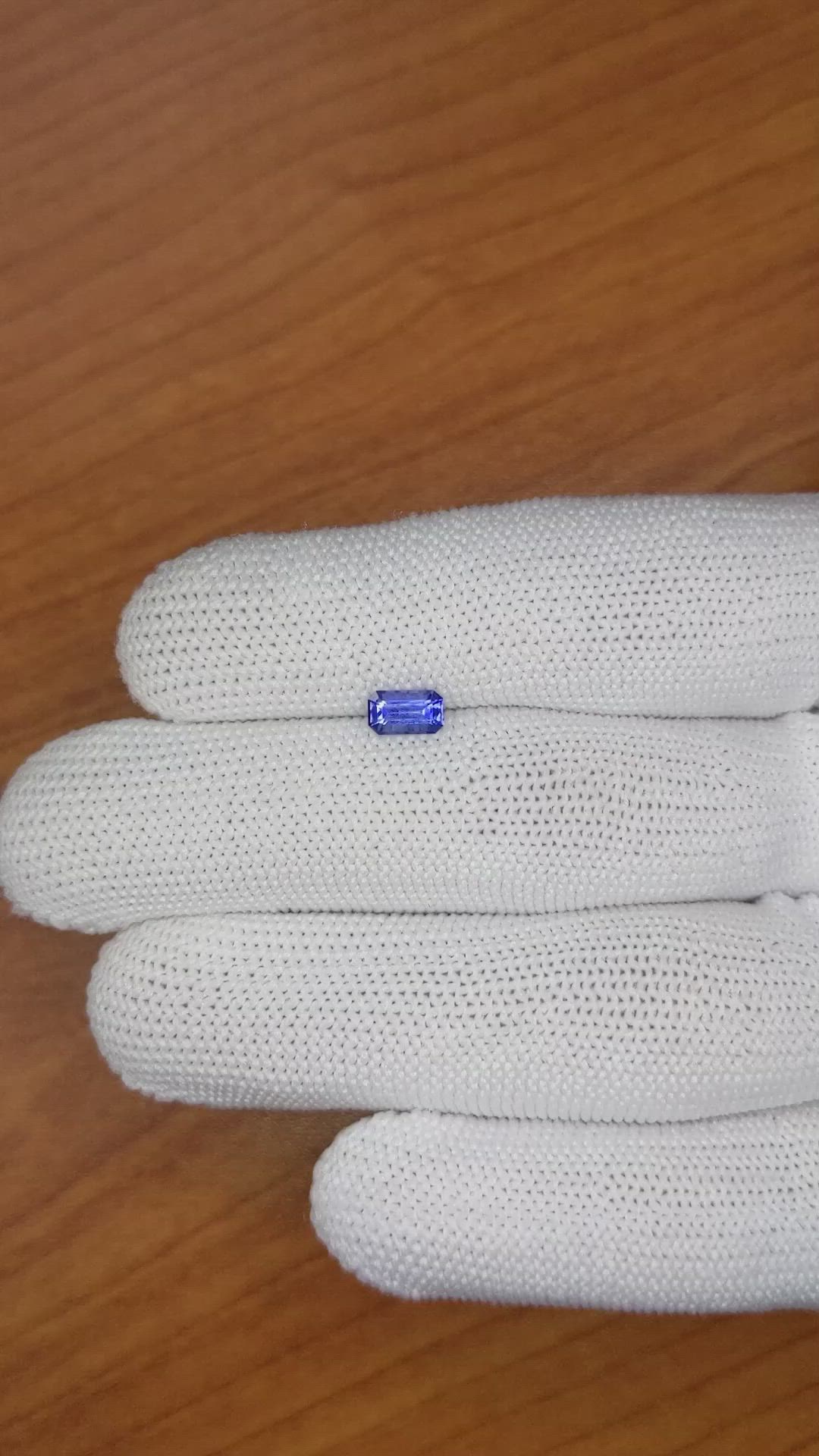 0.70 Ct. Blue Sapphire from Ceylon (Sri Lanka) Size Video
