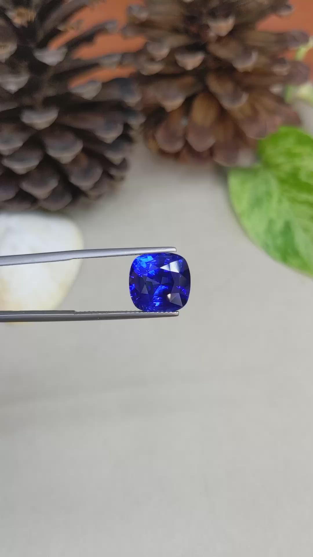 9.04 Ct. Blue Sapphire from Ceylon (Sri Lanka) Size Video