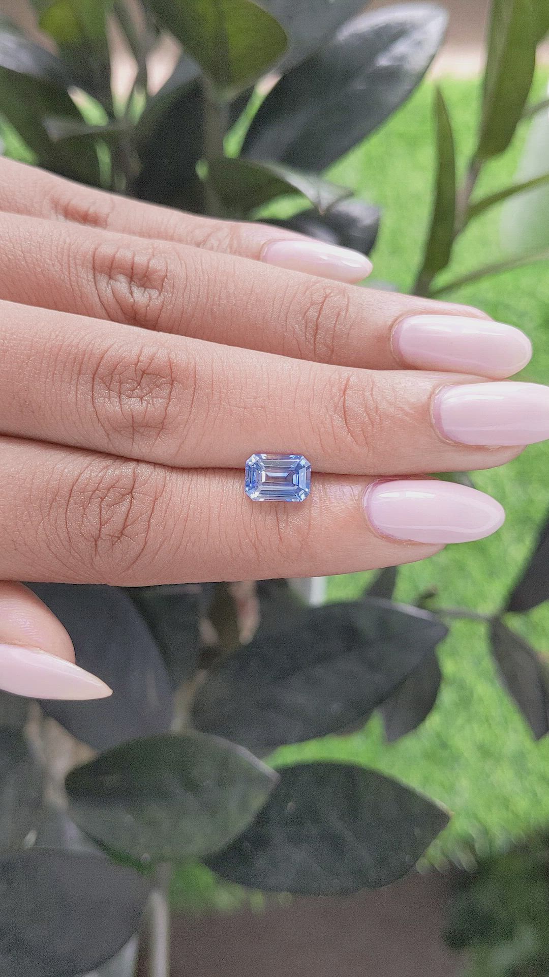 1.96 Ct. Bi Color Sapphire from Ceylon (Sri Lanka) Size Video