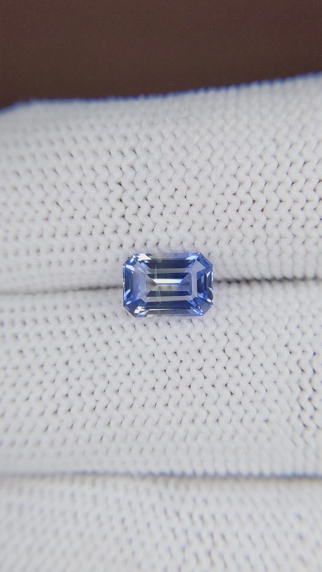 1.96 Ct. Bi Color Sapphire from Ceylon (Sri Lanka) Size Video
