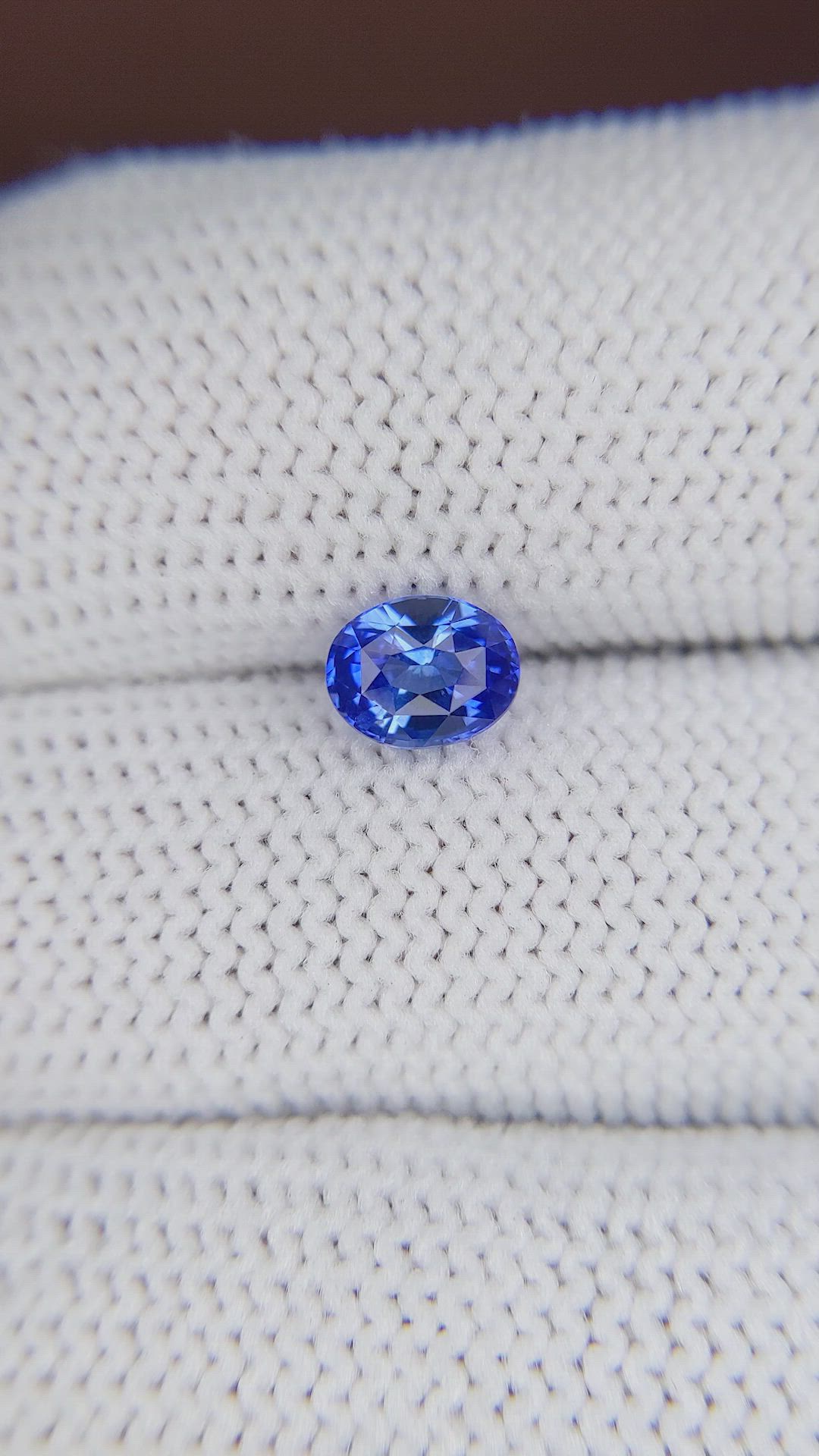 1.04 Ct. Blue Sapphire from Ceylon (Sri Lanka) Size Video