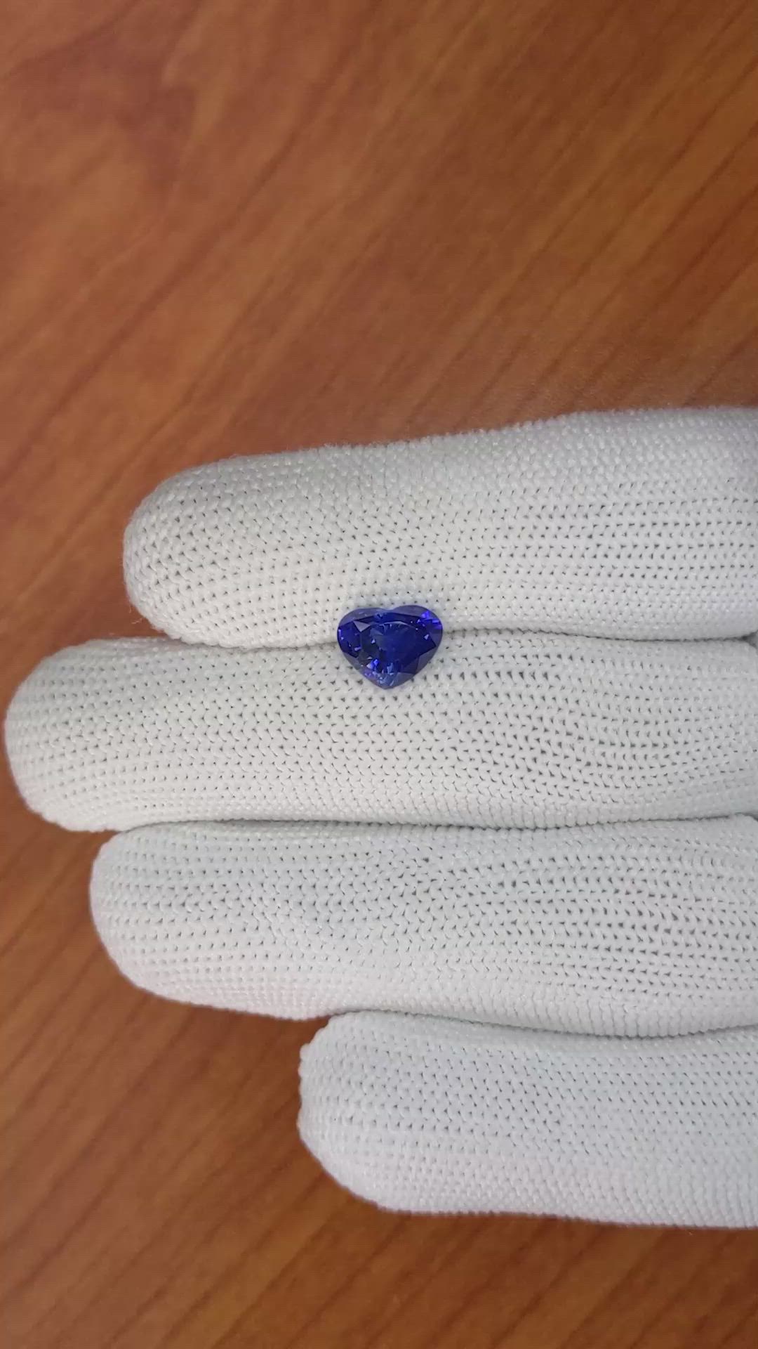 2.79 Ct. Blue Sapphire from Ceylon (Sri Lanka) Size Video
